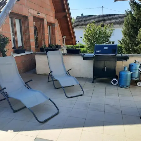 Holiday home Au Bonheur Des Hirondelles Kirrwiller